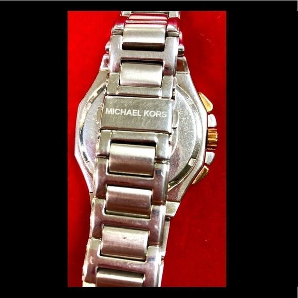 Michael Kors MK-5504 Knox Stainless Chronograph Watch (New Battery) main image 4